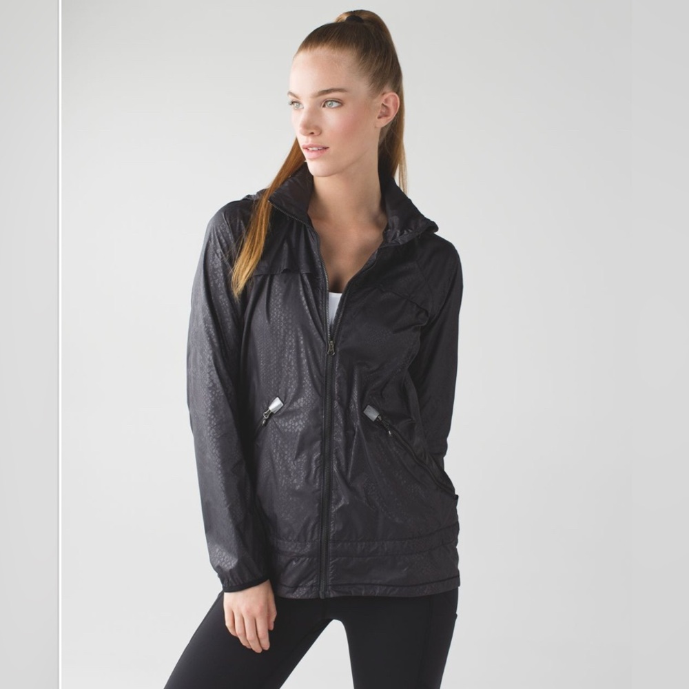 Lululemon Miss Misty Black Jacket II Desert Snake Embossed Black Size 4